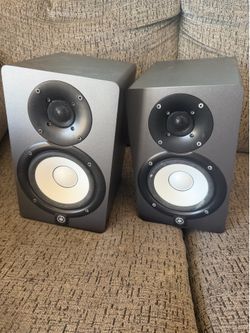 Yamaha HS5 Active Studio Monitors – Pair