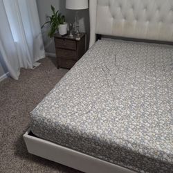 King Bed, Mattress, 2 Night Stands And Lamps