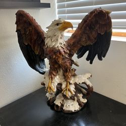 Eagle Sculpture 