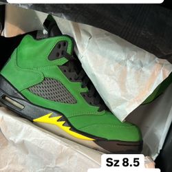 “Oregon Duck”Retro 5s Sz 8.5 