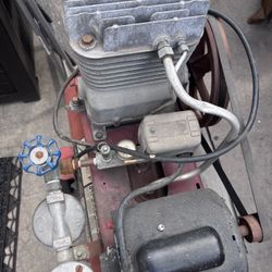 Air Compressor 