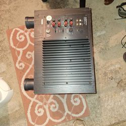 Audio source subwoofer ford slash amplifier. 200 watts.