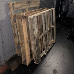 Free Wood Pallets