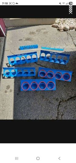 Max Shine bottle holders