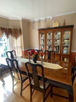 Elegant dining room set