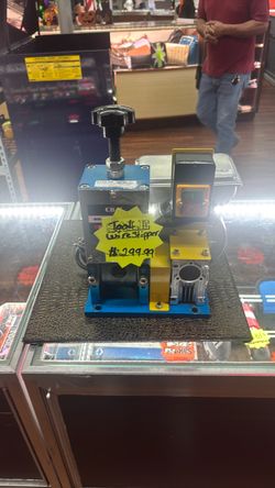 Electric tool wire stripper