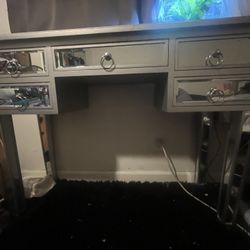 Vintage mirrored vanity 