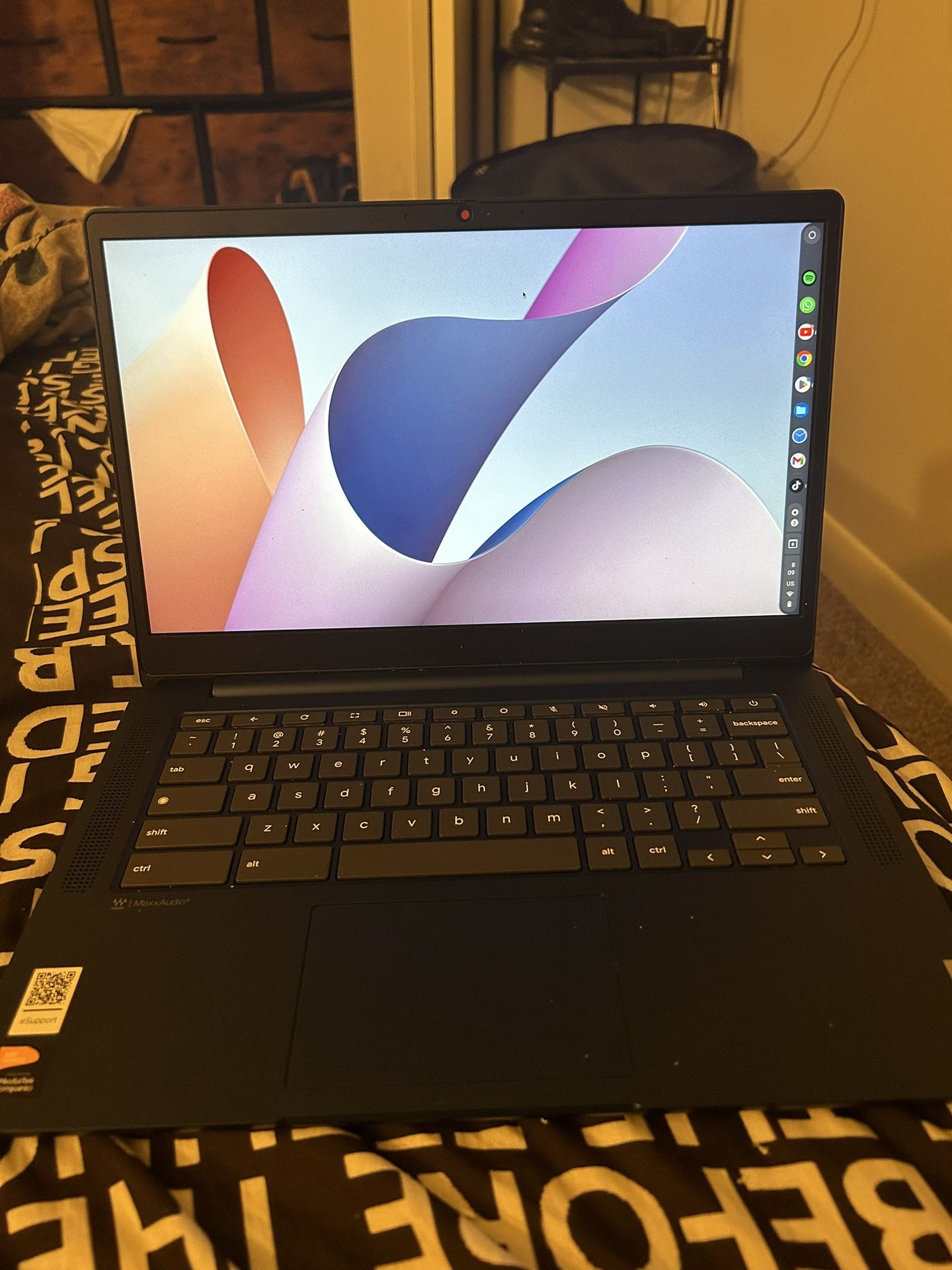 IdeaPad Slim 3 Chromebook (14" MediaTek)