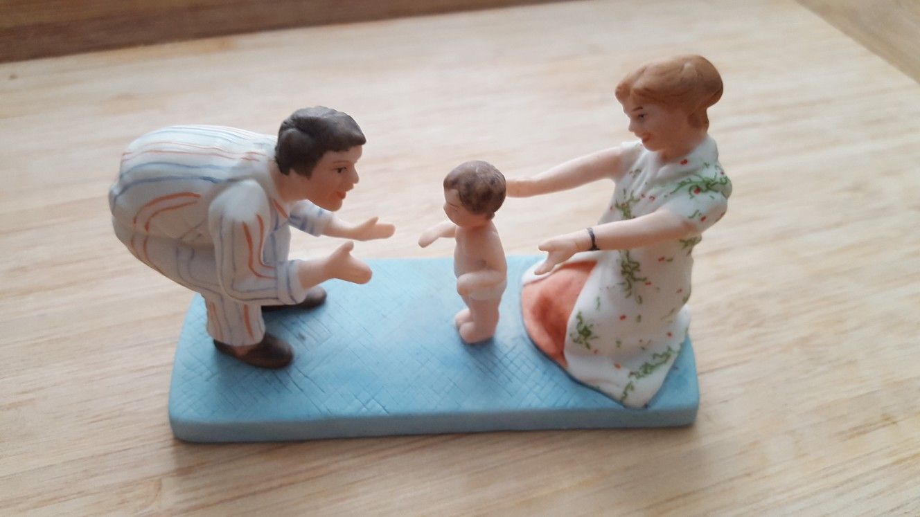 1983 Norman Rockwell Museum figurine "Baby's First Step"
