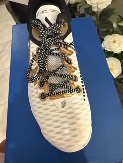 Giannis sneakers