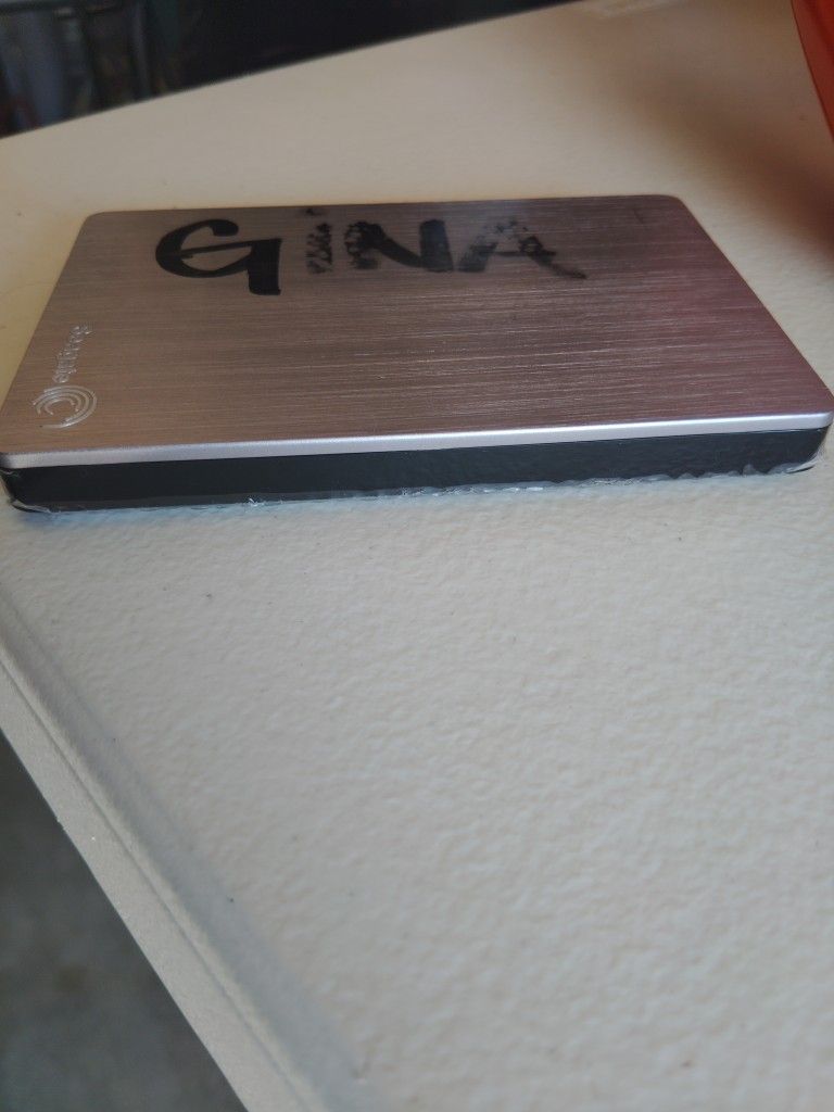 1TB EXTERNAL HARD DRIVE