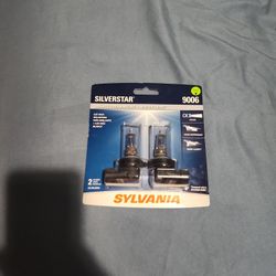 Sylvania 9006 New In Box