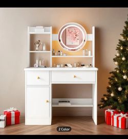 New Makeup Vanity With Lighted lED Mirror ~BRAND NEW STILL IN UNOPENED BOX 