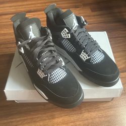 Jordan 4 White Thunders