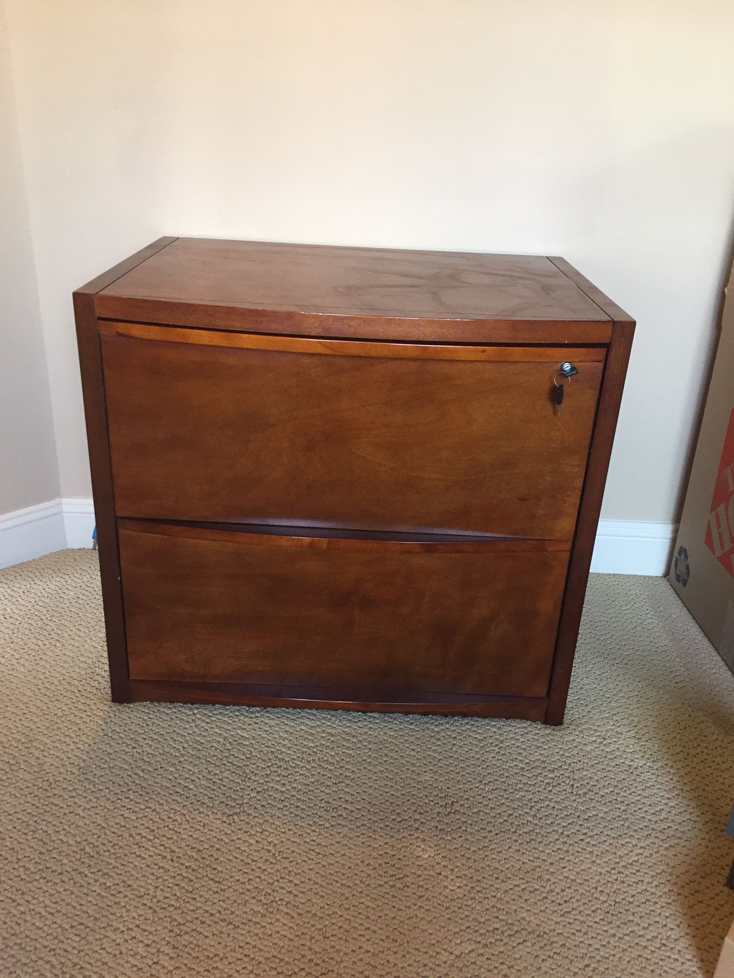 Ethan Allen File Cabinet with key - solid wood - beautiful