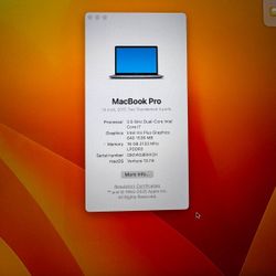 EXCELLENT MACBOOK PR0 I7-16GB  2017 CHARGER INCLUDE
