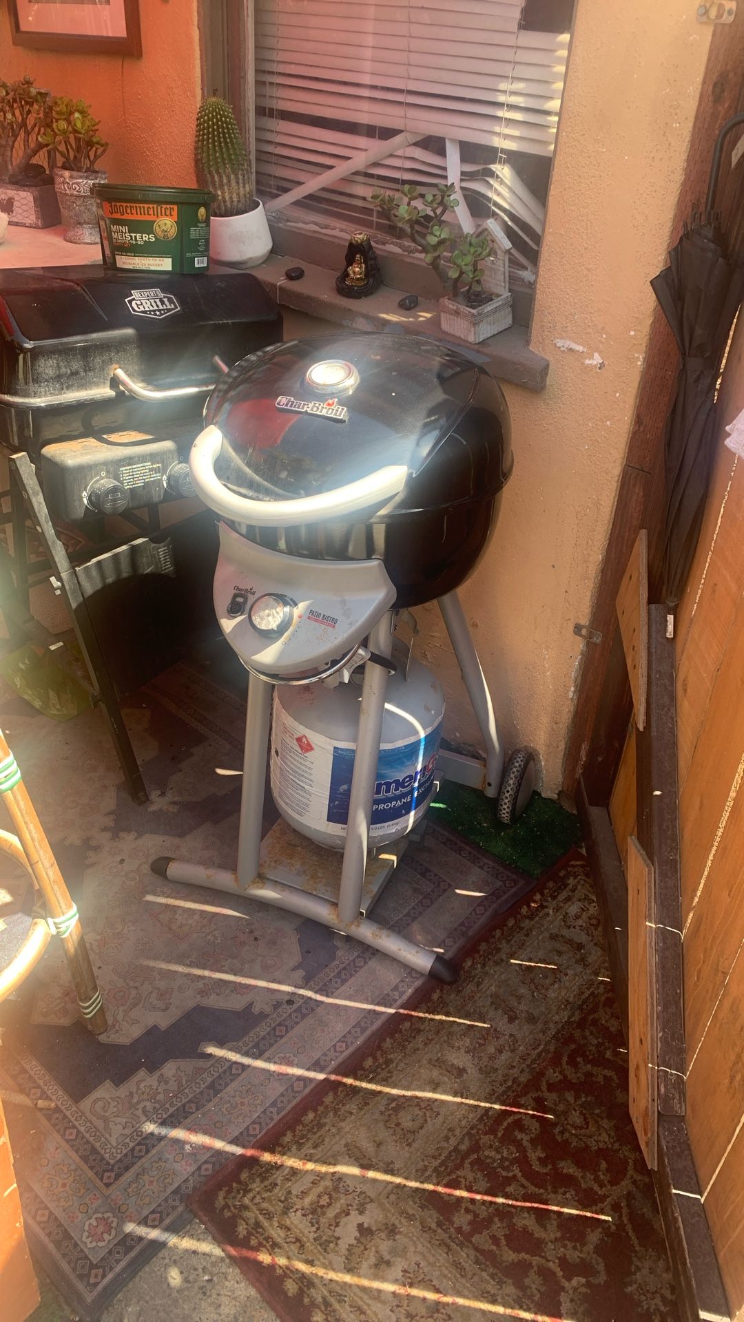 New Clean Grill With New Propane Tank