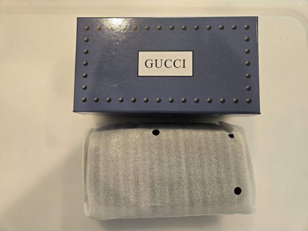 Gucci Women's Lightness Square Sunglasses (GG0022SA 001)