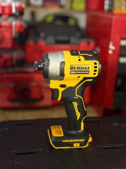 DEWALT ATOMIC 20V MAX Cordless Brushless Compact 1/4 in. Impact Driver (Tool Only)