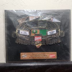Rare Vintage San Diego Padres Farewell Qualcomm 2003 collecter puzzle pin set