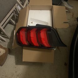 OEM 2018 Mustang Gt Tail Lights 