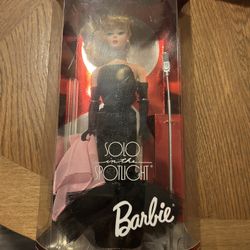 vintage collectible barbie’s 