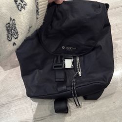 Lululemon Backpack AUTHENTIC 100%