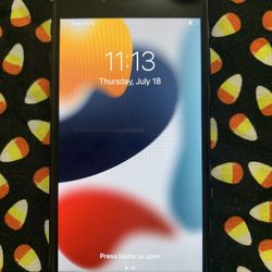 Apple iPhone 7 32GB Unlocked For Any Carrier Like New!