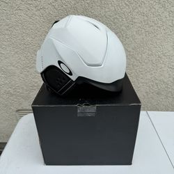 Oakley Mod 5 MIPS Helmet