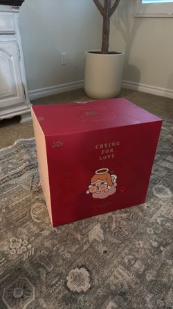 Crying for love plush gift box