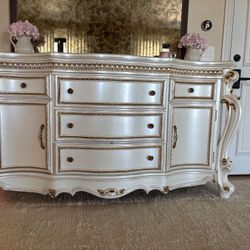 Vintage Antique Pearl Dresser
