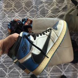 Travis Scott Jordan  1 High Fragments