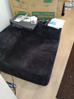 Sectional couch set.  No assembly needed