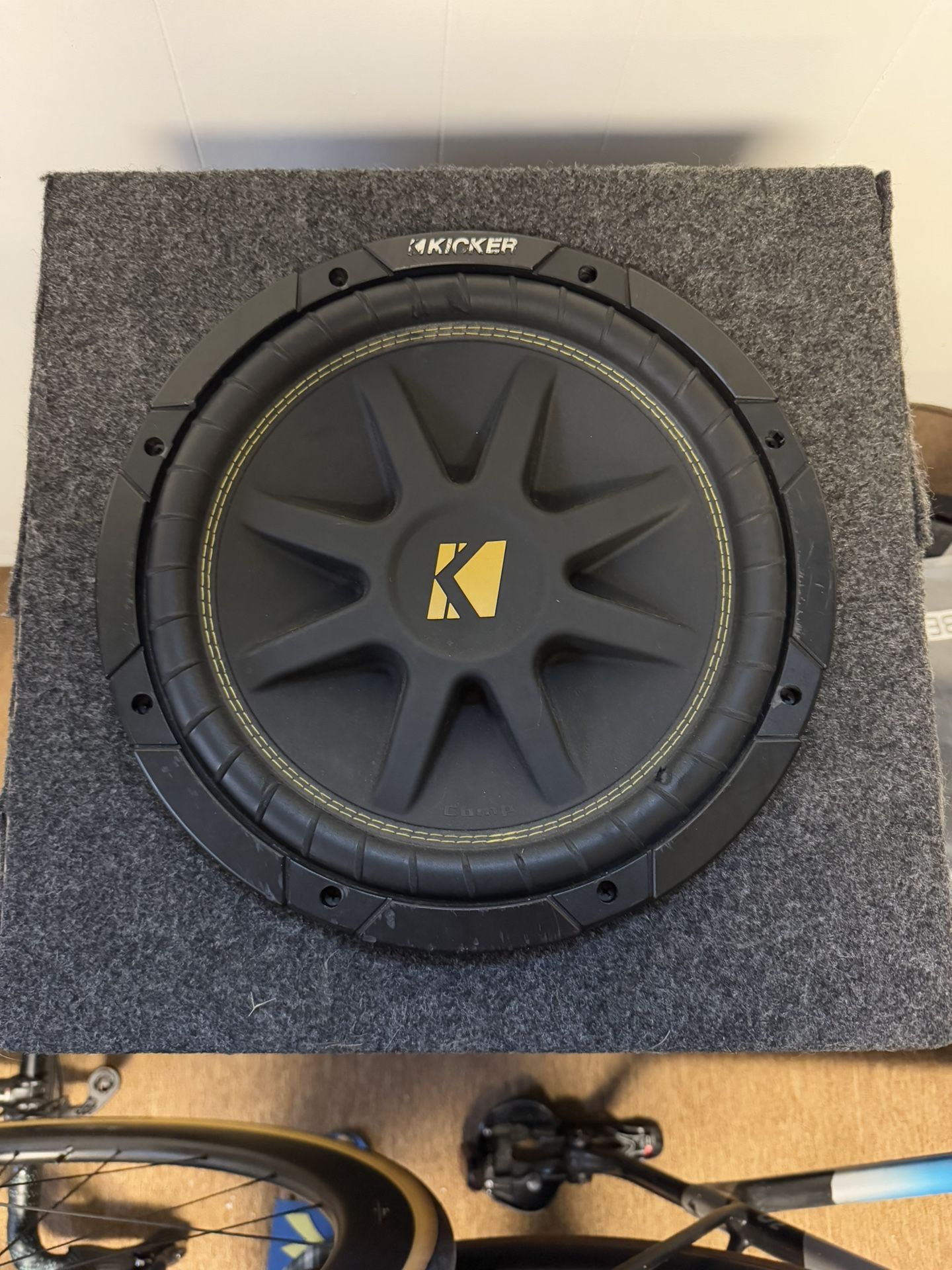 Kicker 12 Sub & Mono amp