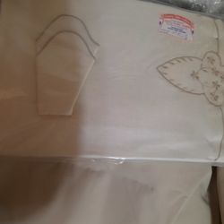 Tablecloth Round With 6 Napkins New 