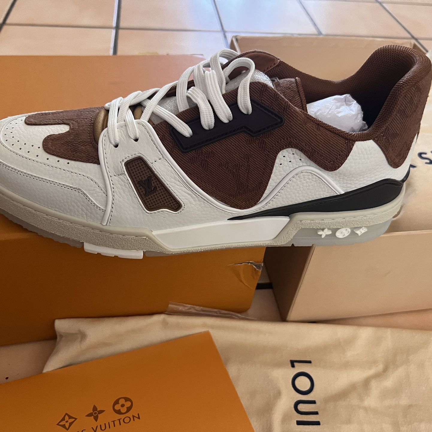 Louis Vuitton Pink Rose Trainers for Sale in Phoenix, AZ - OfferUp
