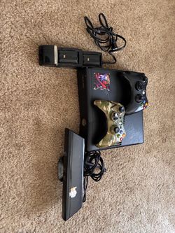Xbox 360 Slim Bundle + Kinect + 2 Controllers (Read Description)