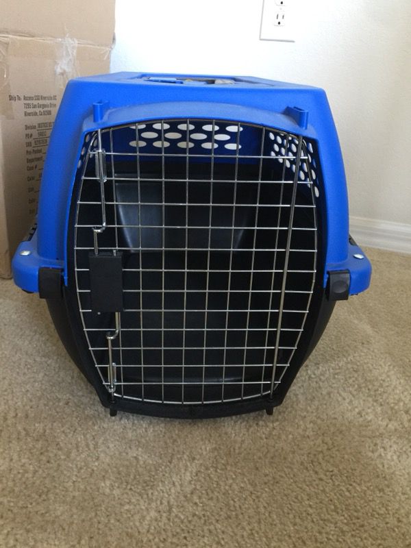 Dog carry-on crate small breed. $45