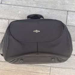 American Tourister Luggage Garment Bag Black 44" Lots of Pockets Holds 4