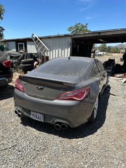 13 Hyundai genesis part out