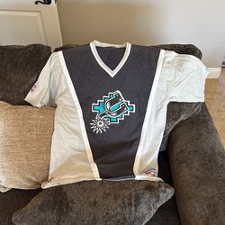 Spurs jersey