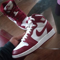 Maroon AJ1