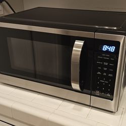 1.1 cu. ft. Countertop Microwave in Fingerprint Resistant Stainless Steel