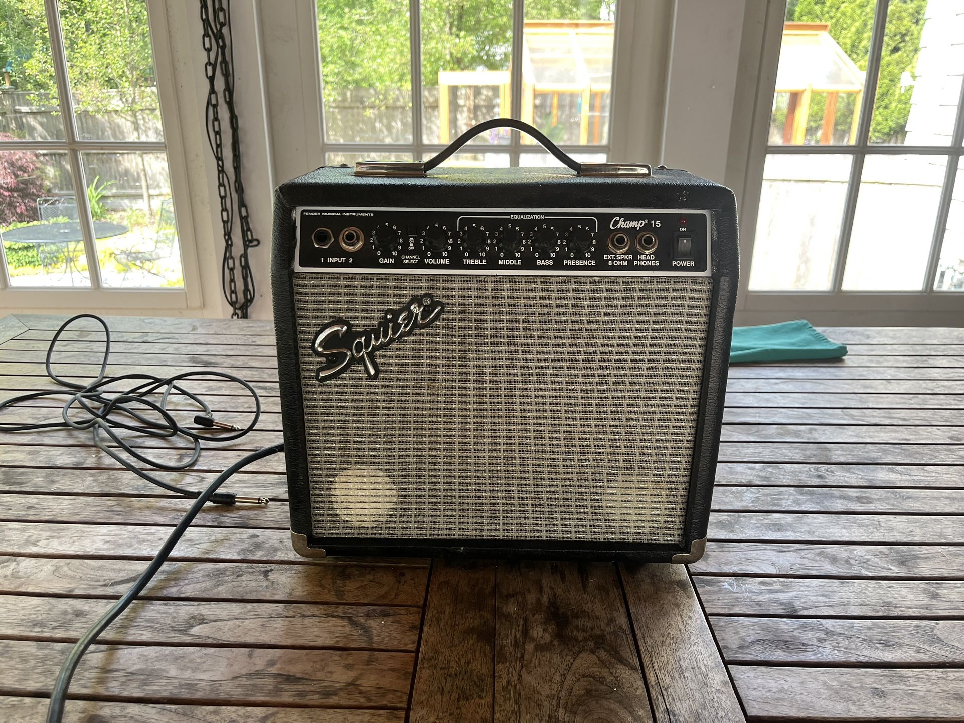 Used Fender Squier Amp w Cord