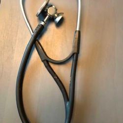 Welch Allyn Harvey DLX Double Head Stethoscope and reflex hammers