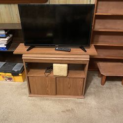 Cabinet Worth Doors And Shelf