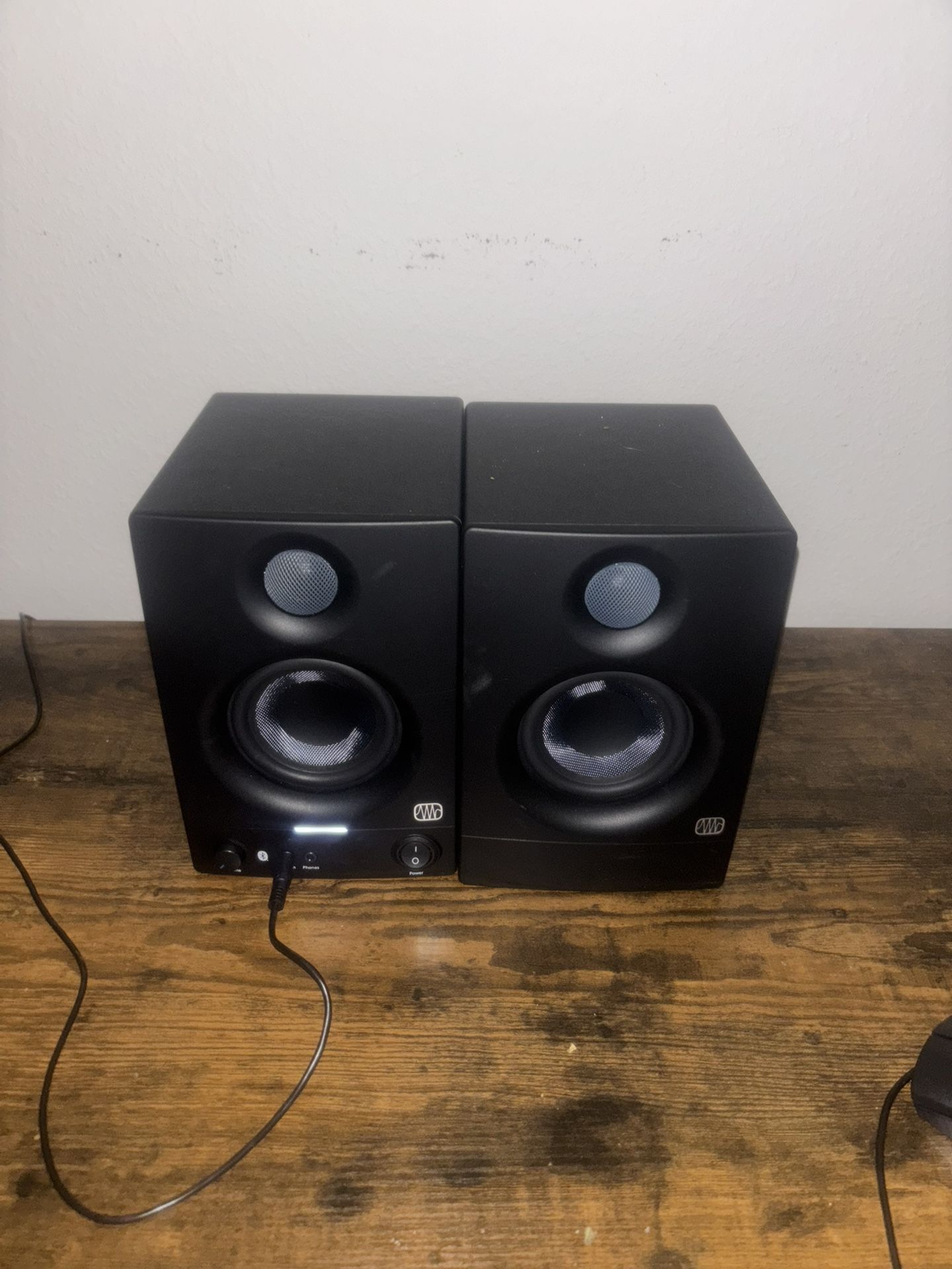 Presonus Speakers & Microphone