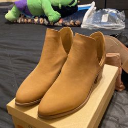 Women’s Booty Boots