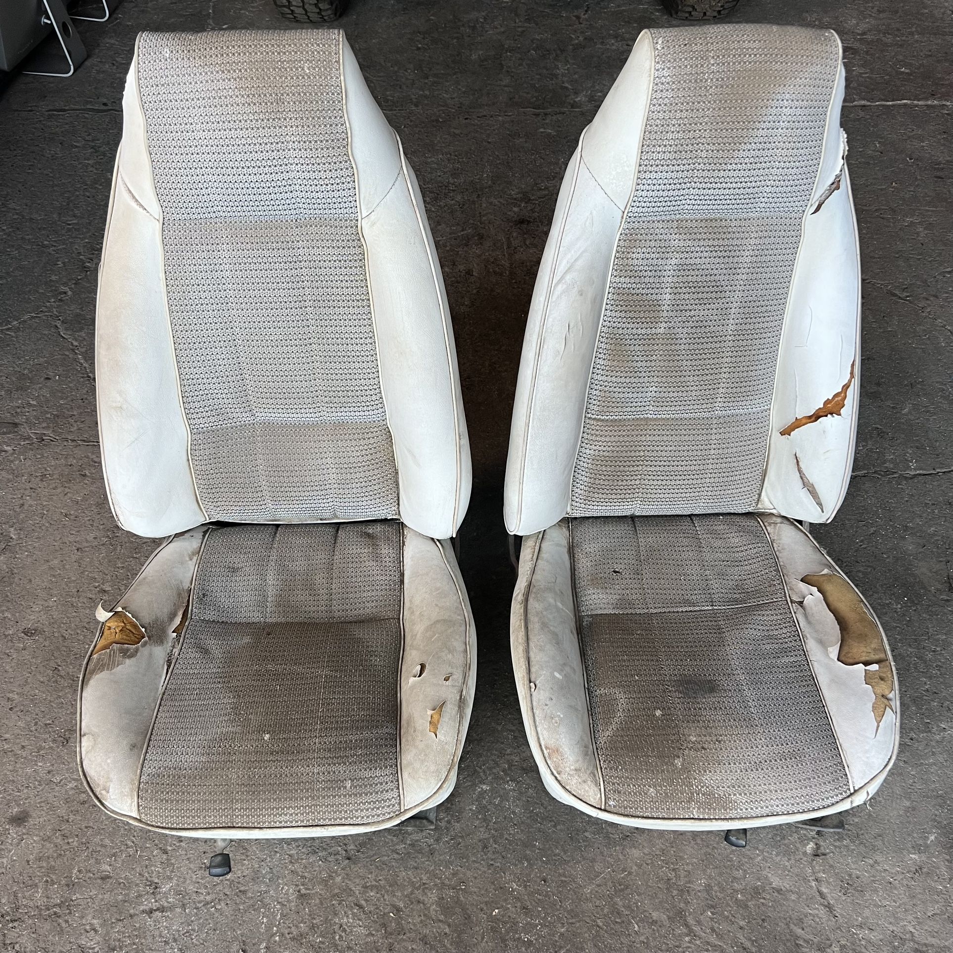 2nd Gen Camaro Bucket Seats Front