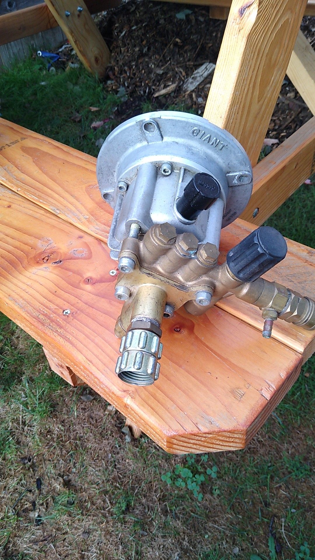 Pressure washer pump GIANT .GX SERIES for Sale in Newberg, OR OfferUp